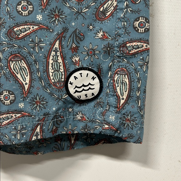 Katin men's designer paisley print board shorts. Waist 31 - Picture 3 of 8